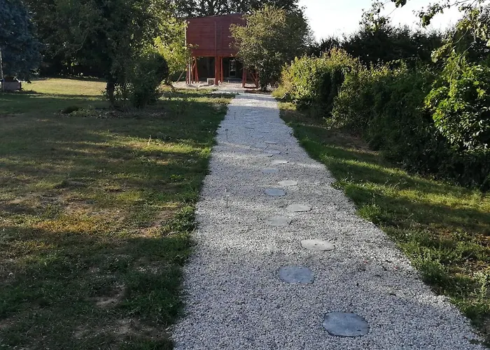 Julia Spa לינה וארוחת בוקר